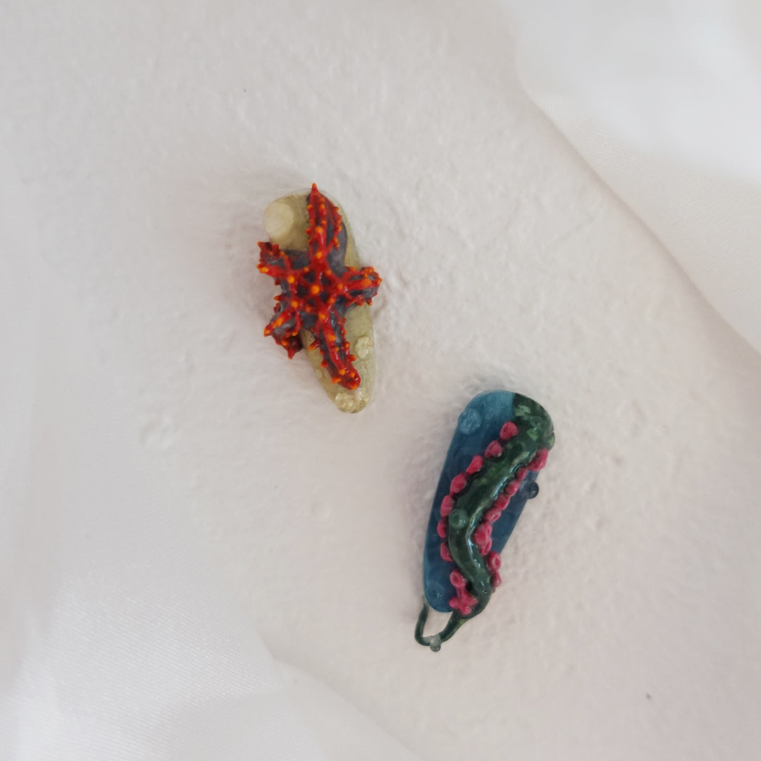 Deep Sea Dreams" Hand Embossed Nails 2504102