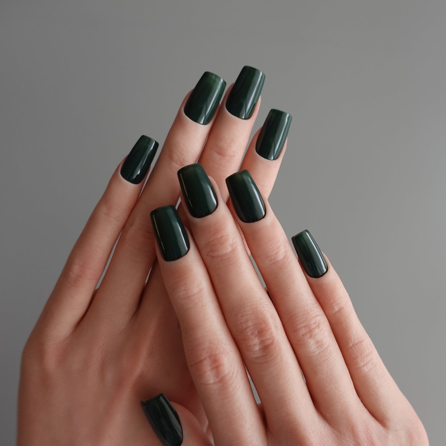 🌈 Chromatic Symphony — Emerald Depth  2511929